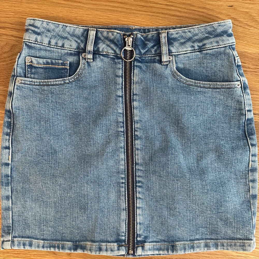 Garage Denim skirt with zipper